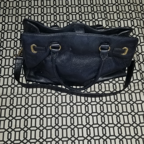 Michael Kors purse - Picture 2 of 7